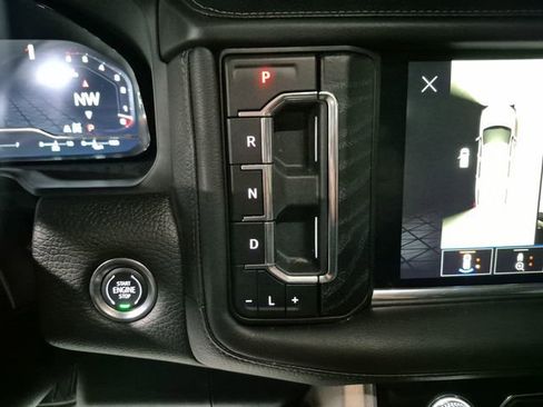 Certified 2024 GMC Yukon XL Denali AWD/4WD image 17