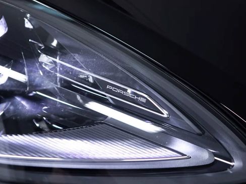 Certified 2026 Porsche Macan S AWD/4WD image 16