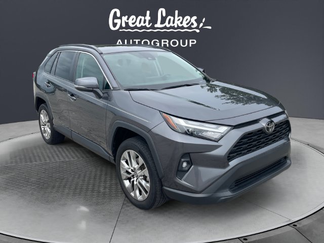Used 2023 Toyota RAV4 XLE Premium FWD image 7