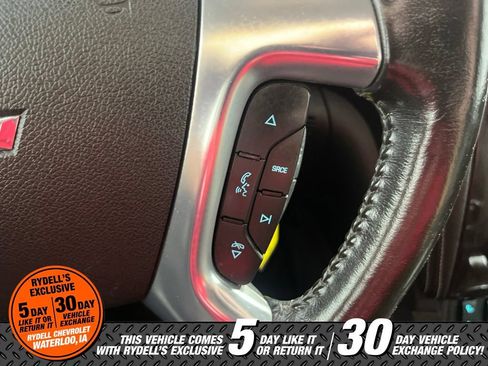 Used 2015 Chevrolet Traverse LT w/ Style and Technology Package FWD image 22