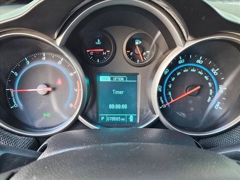 Used 2014 Chevrolet Cruze LT image 11