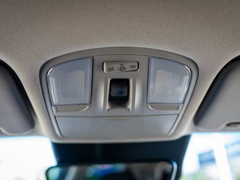 Used 2022 Hyundai Kona Limited w/ Cargo Package FWD image 28