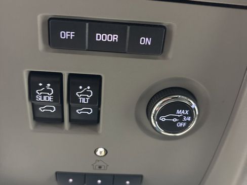 Used 2019 Chevrolet Tahoe LT image 27