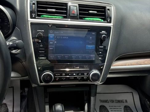 Used 2018 Subaru Outback 2.5i Touring AWD/4WD image 16