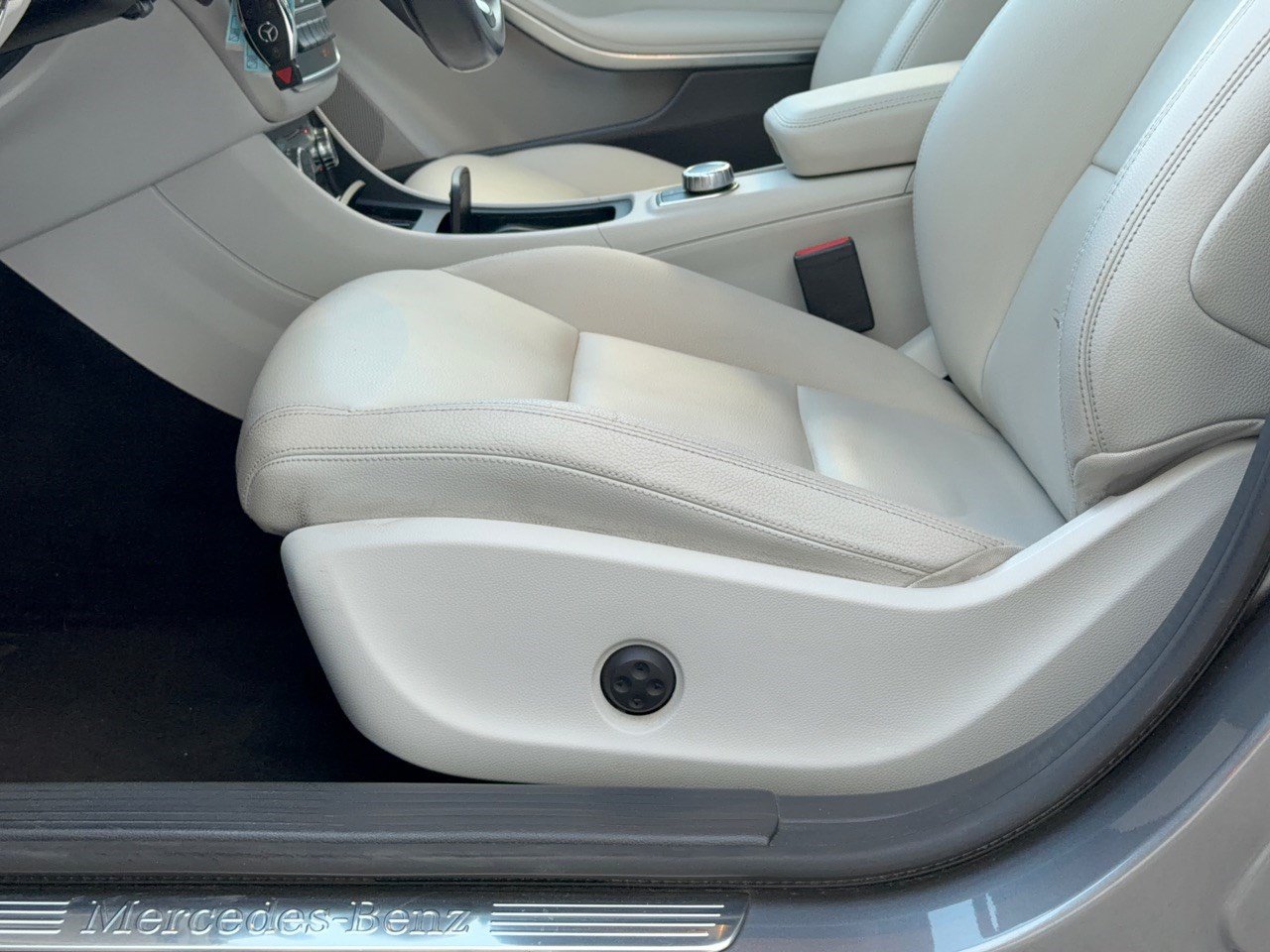 Used 2015 Mercedes-Benz CLA 250 image 16