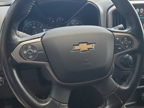 Used 2018 Chevrolet Colorado Z71 AWD/4WD image 16