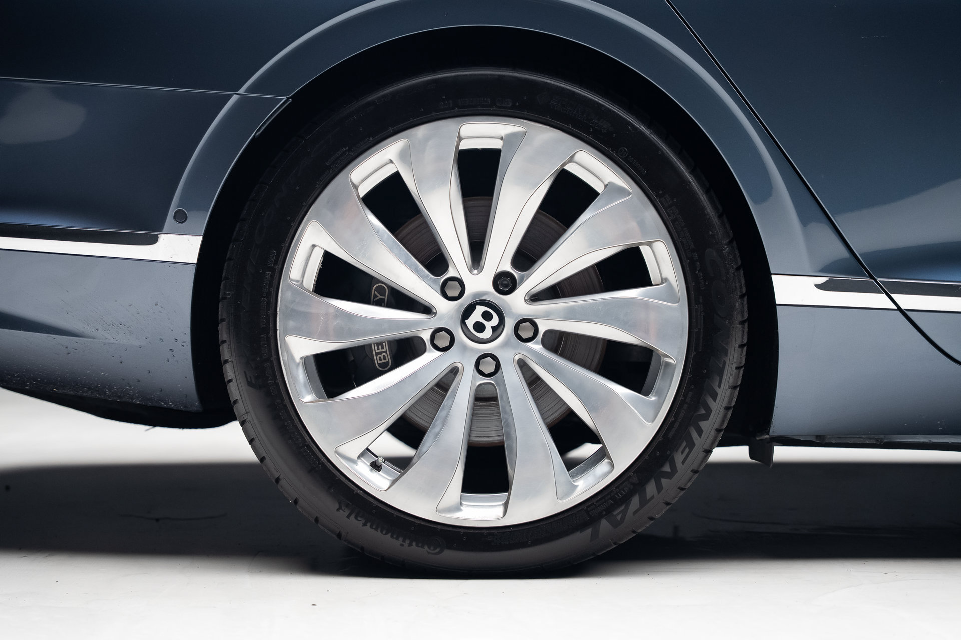 Used 2020 Bentley Flying Spur W12 AWD/4WD image 37