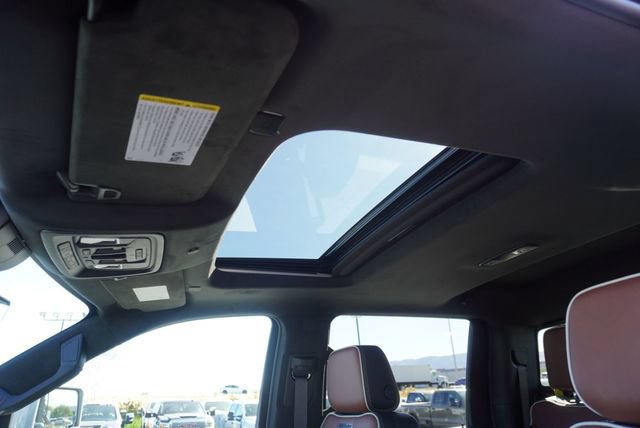 Used 2026 GMC Sierra 3500 Denali Ultimate w/ LPO, Black Badging Package AWD/4WD image 47
