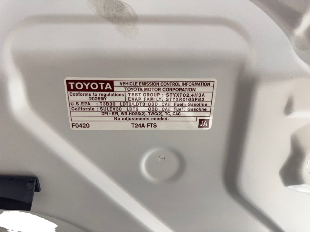 Used 2025 Toyota Tacoma TRD Sport AWD/4WD image 76