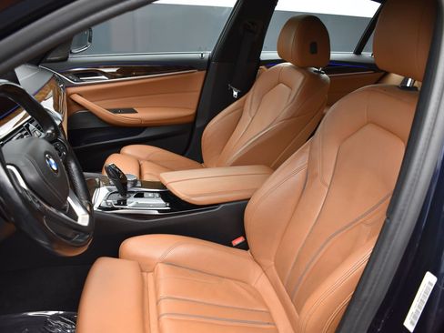 Used 2019 BMW 540i xDrive w/ Convenience Package AWD/4WD image 11