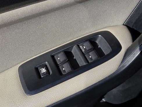 Used 2022 Ford Ranger XLT w/ Equipment Group 302A High image 13