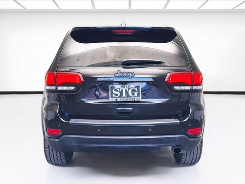 Used 2019 Jeep Grand Cherokee Laredo image 5