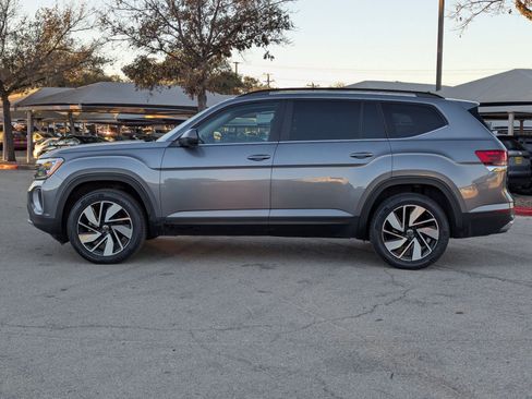 Used 2025 Volkswagen Atlas SE FWD image 7