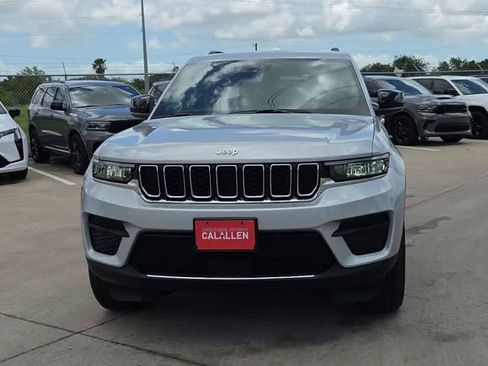 New 2026 Jeep Grand Cherokee Laredo X RWD image 3