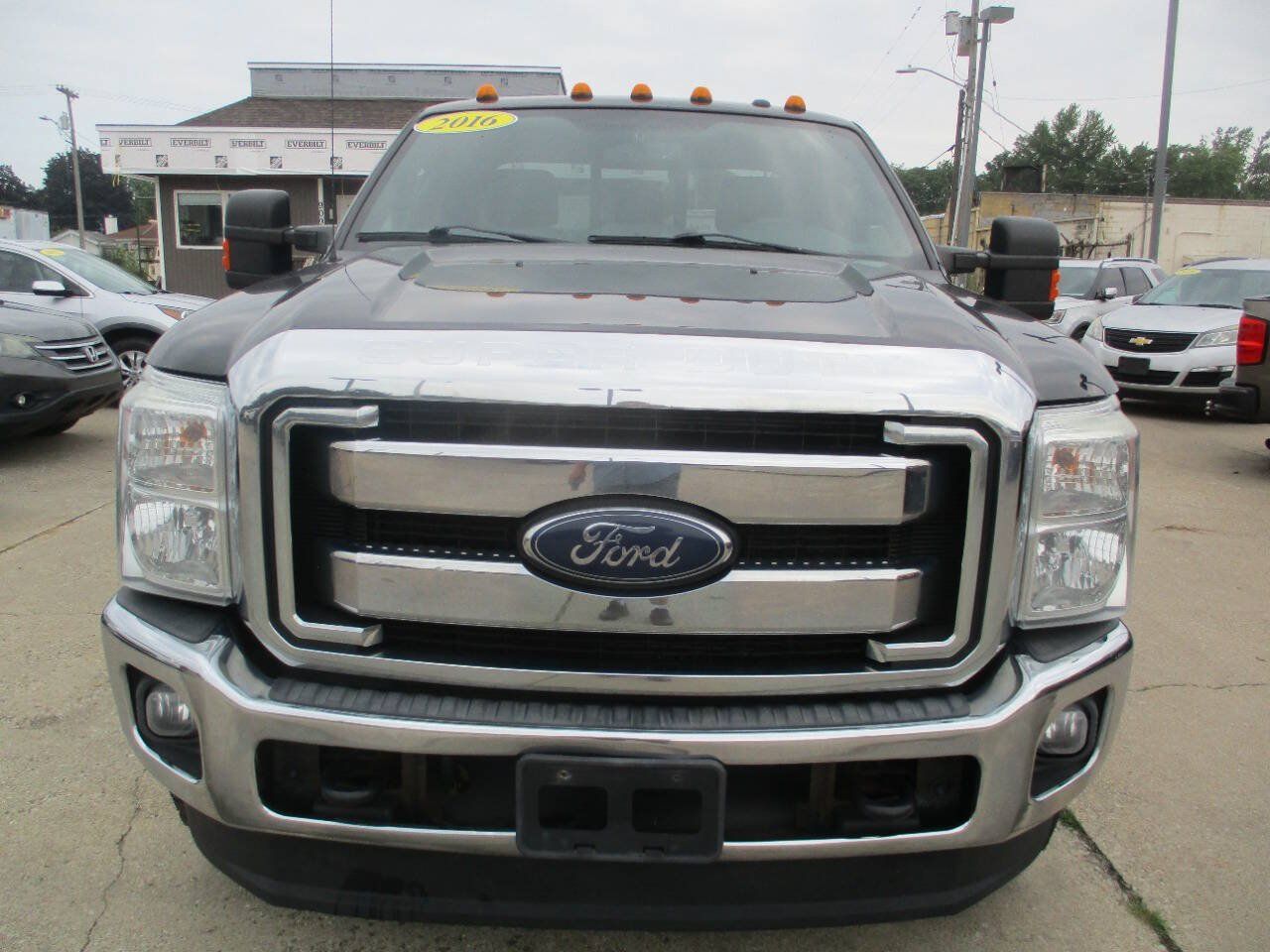 Used 2016 Ford F350 Lariat w/ Lariat Interior Package AWD/4WD image 11