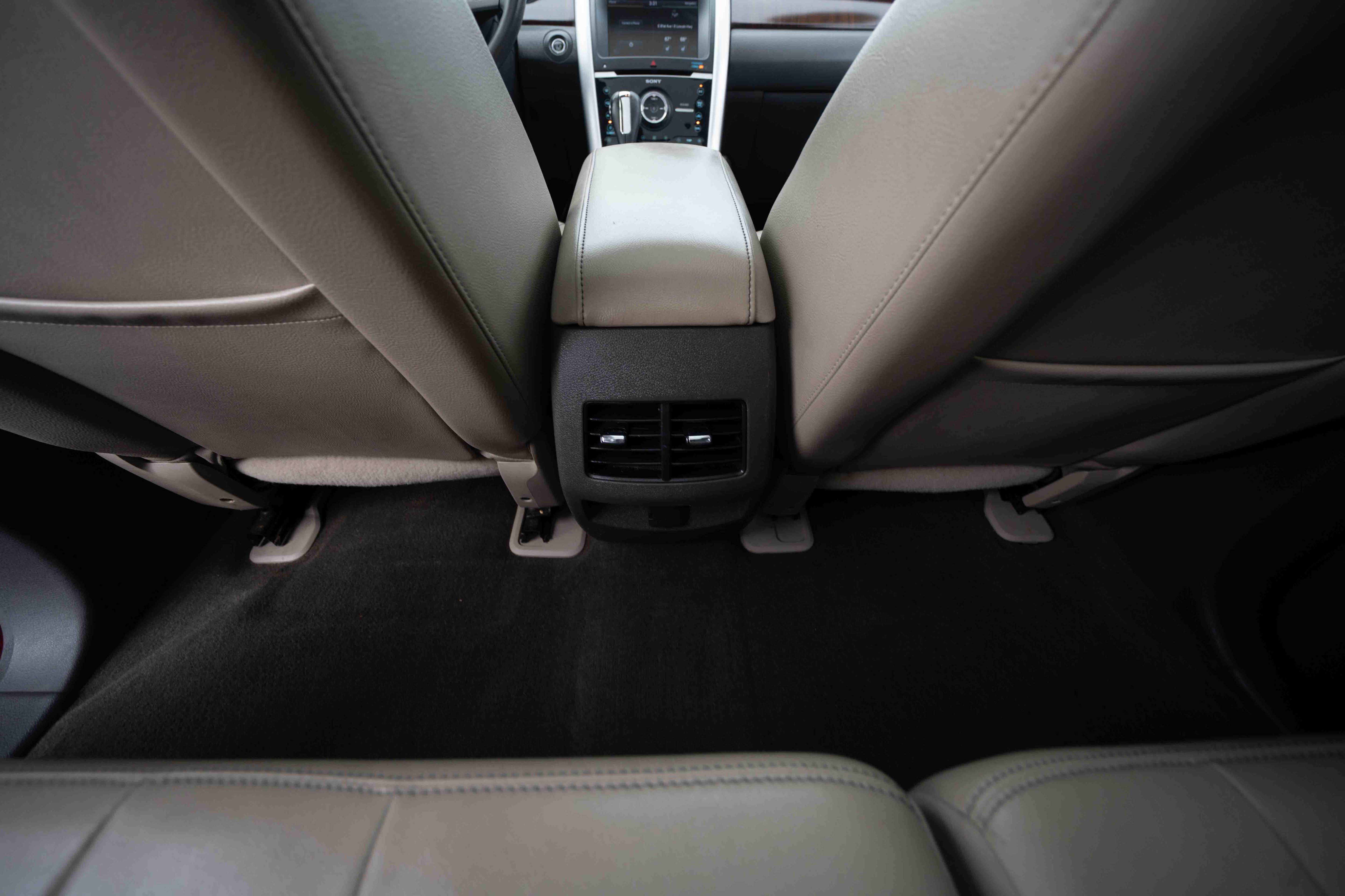 Used 2013 Ford Edge Limited FWD image 22