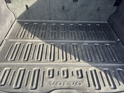 Used 2016 Volvo XC60 T6 Platinum image 34