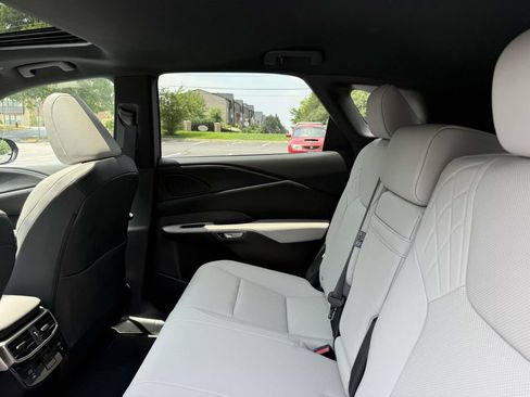 Used 2024 Lexus RX 350 Premium w/ Accessory Package (Z1) AWD/4WD image 16