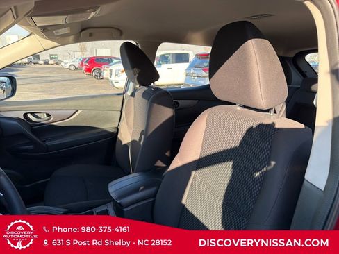 Certified 2021 Nissan Rogue Sport S image 15