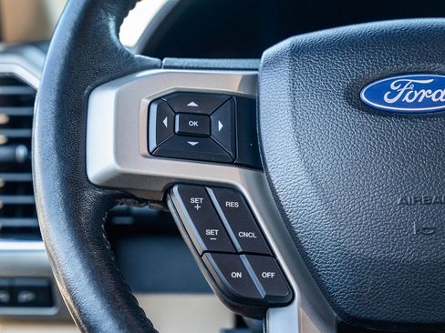 Used 2017 Ford F150 Lariat image 28