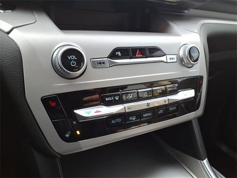 Certified 2023 Ford Explorer XLT w/ Equipment Group 202A image 21