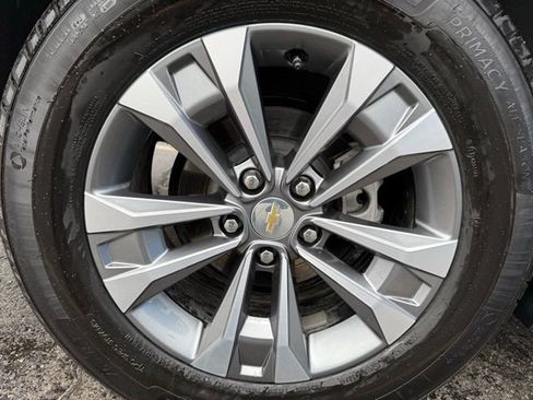 Used 2026 Chevrolet Equinox LT image 11