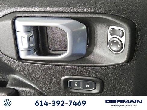 Used 2021 Jeep Gladiator Mojave w/ Cold Weather Group image 26