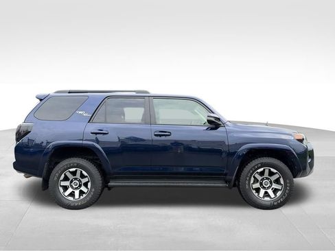 Used 2019 Toyota 4Runner TRD Off-Road Premium AWD/4WD image 2