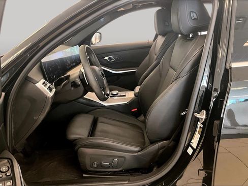 Used 2025 BMW 330i Sedan w/ Premium Package RWD image 7