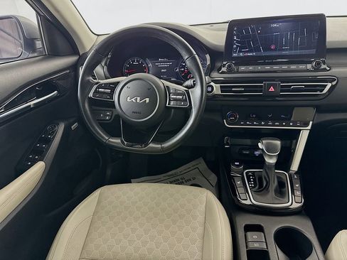 Used 2023 Kia Seltos SX image 26