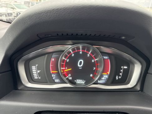 Used 2016 Volvo XC70 T5 Premier image 28