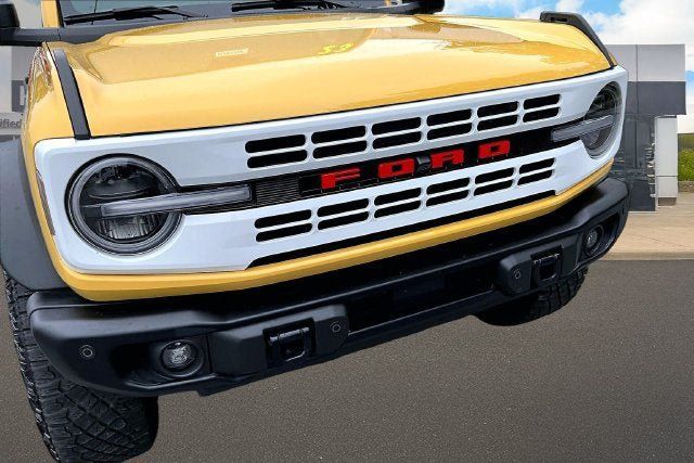 Used 2023 Ford Bronco Heritage Edition AWD/4WD image 28
