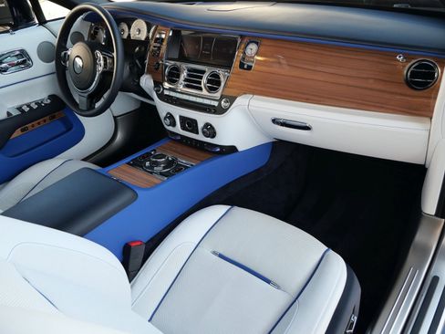 Certified 2019 Rolls-Royce Wraith image 18