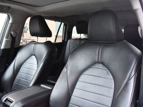 Used 2020 Toyota Highlander XLE image 20