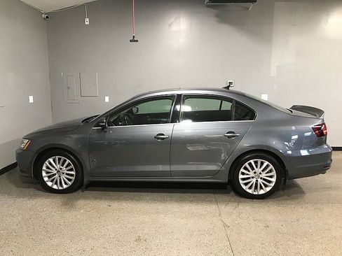 Used 2016 Volkswagen Jetta SEL w/ Lighting Package image 5