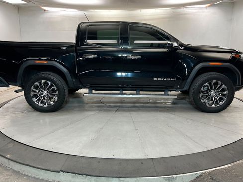 Used 2023 GMC Canyon Denali AWD/4WD image 7