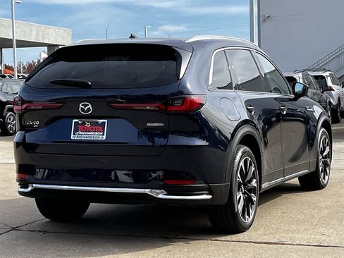 Used 2025 MAZDA CX-90 Plug-In Hybrid w/ Premium Plus image 4