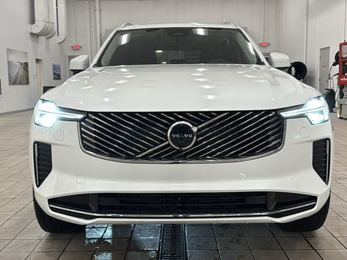 New 2026 Volvo XC90 B5 Plus w/ Protection Package Premier AWD/4WD image 10
