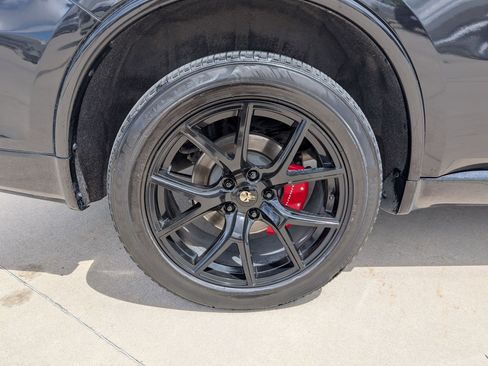 Used 2023 Dodge Durango GT AWD/4WD image 13