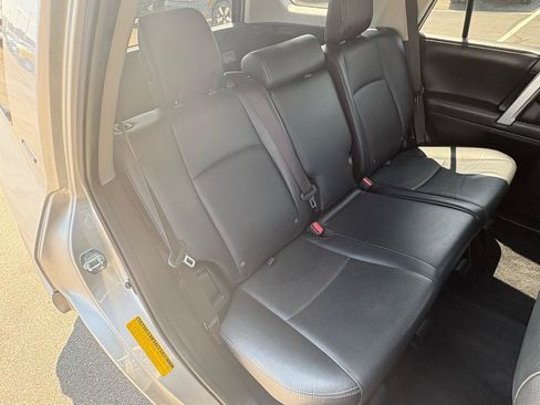 Used 2018 Toyota 4Runner Limited AWD/4WD image 32