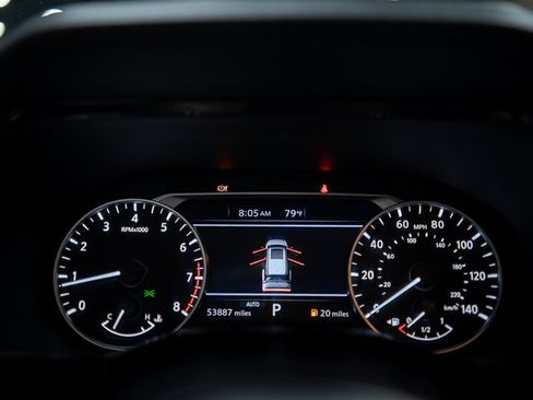 Used 2025 Nissan Pathfinder SV AWD/4WD image 20