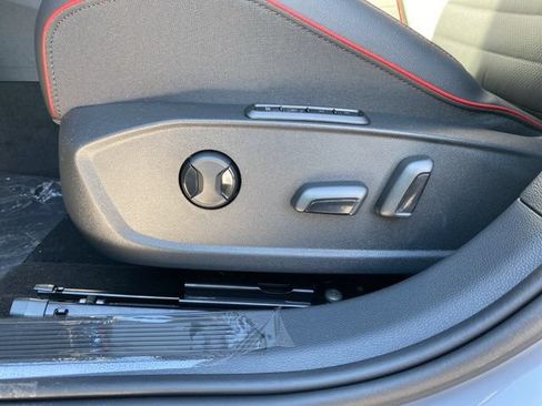 New 2026 Volkswagen GTI SE FWD image 26