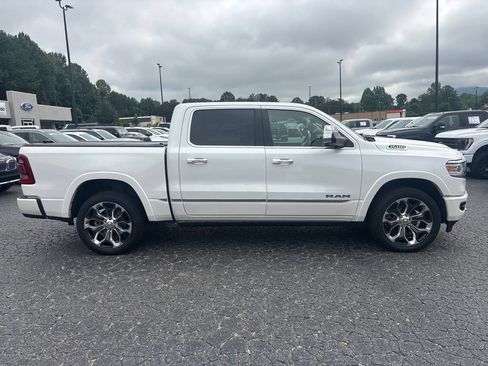 Used 2022 RAM 1500 Limited AWD/4WD image 10