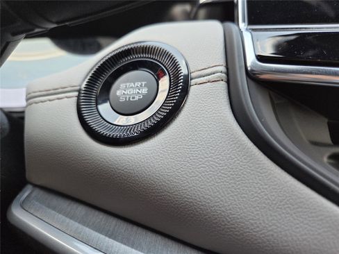 New 2026 Jeep Compass Limited image 24