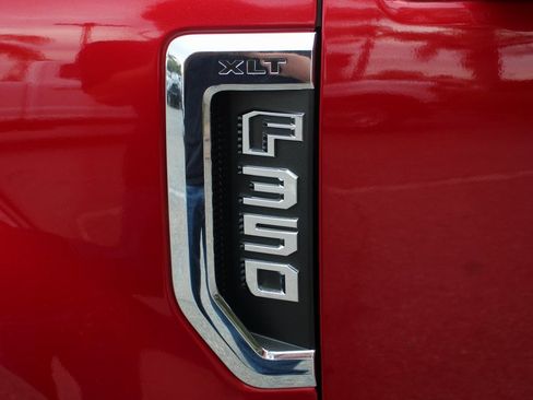 Used 2019 Ford F350 XLT w/ Camper Package image 45