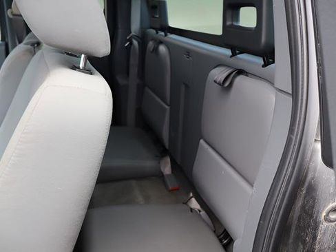 Used 2005 Dodge Dakota SLT w/ Interior Convenience Group RWD image 13