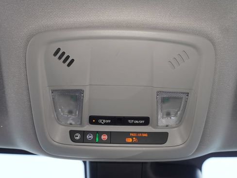 Used 2025 Chevrolet Malibu RS FWD image 19