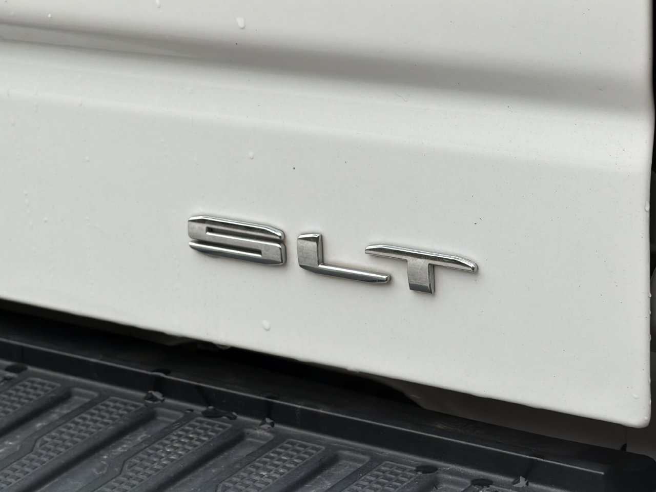 Used 2025 GMC Sierra 1500 SLT RWD image 23