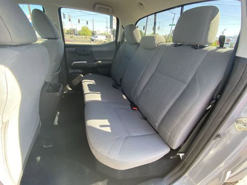 Certified 2019 Toyota Tacoma SR5 AWD/4WD image 21