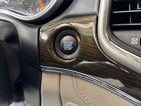 Used 2018 Jeep Grand Cherokee Summit image 22